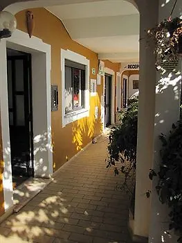 Sea Breeze Hotell