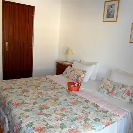 Sea Breeze Hotell 3*