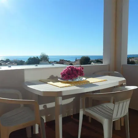 Sea Breeze Hotel 3*