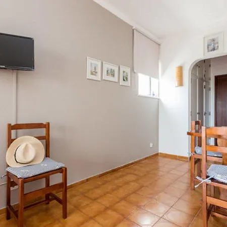Sea Breeze Hotel 3*